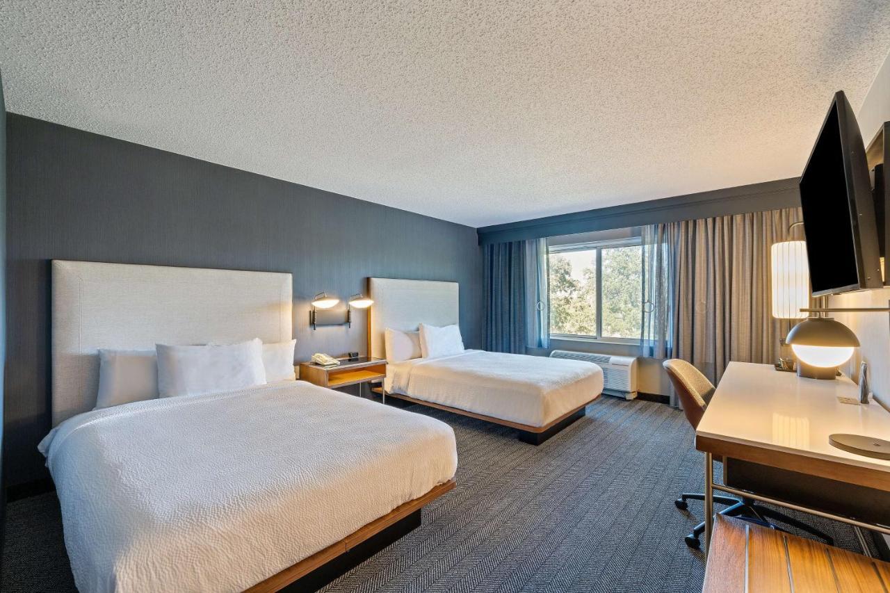 โซเนสตา ซีเลกต์ ซานรามอน Hotel ภายนอก รูปภาพ