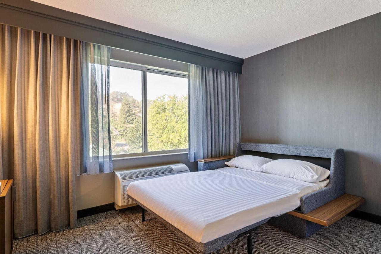 โซเนสตา ซีเลกต์ ซานรามอน Hotel ภายนอก รูปภาพ